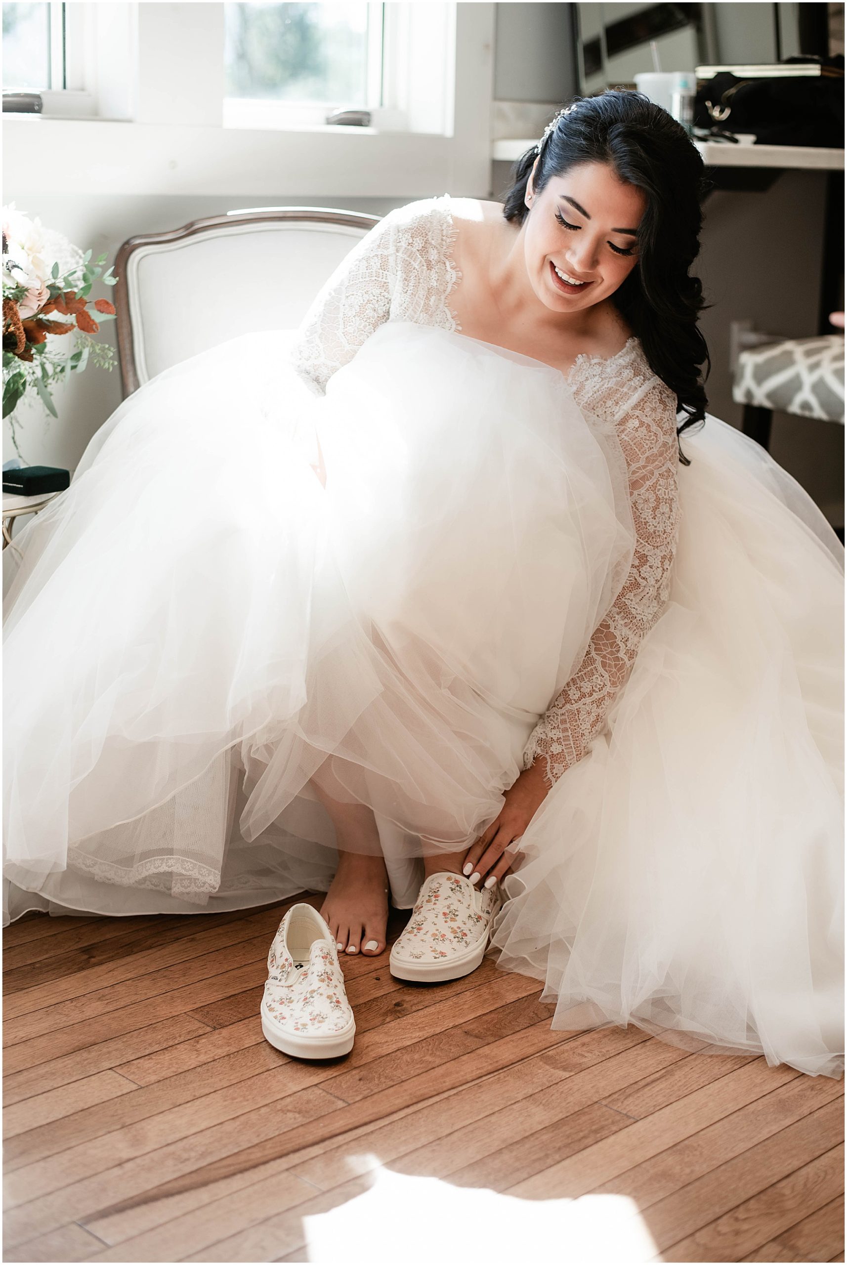 bride slipping on her shoes at canton, nc wedding