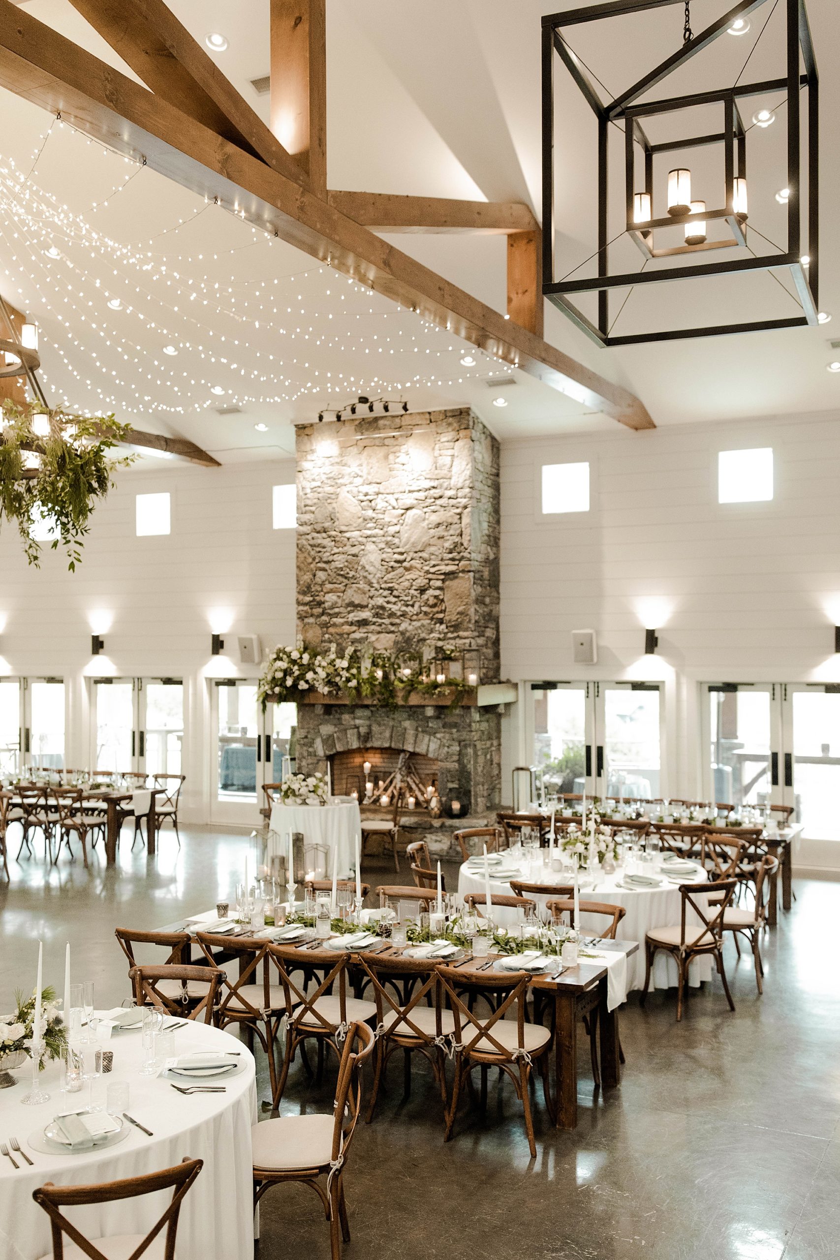 indoor wedding reception lighting
